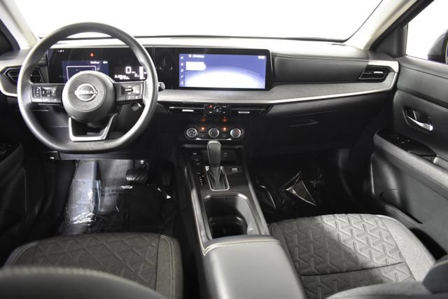 Certified 2025 Nissan Kicks SV AWD/4WD image 23