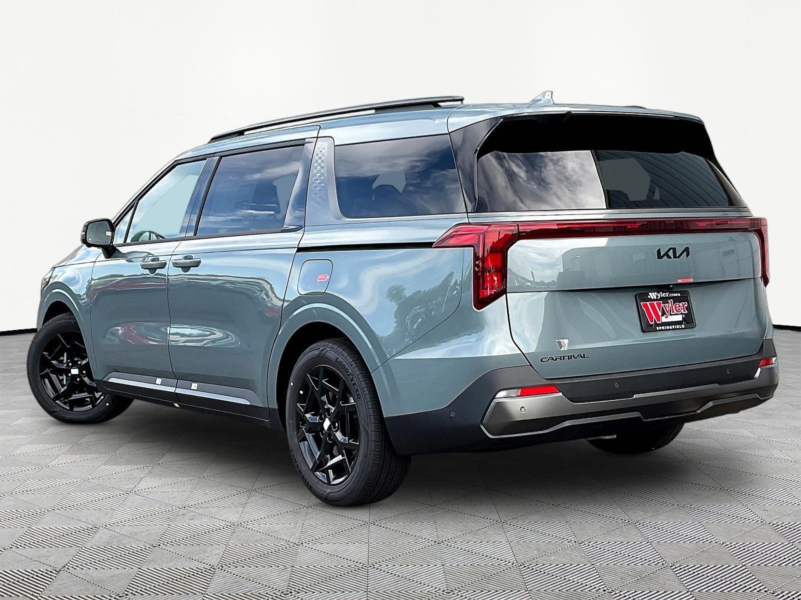 New 2027 Kia Carnival SX FWD image 4