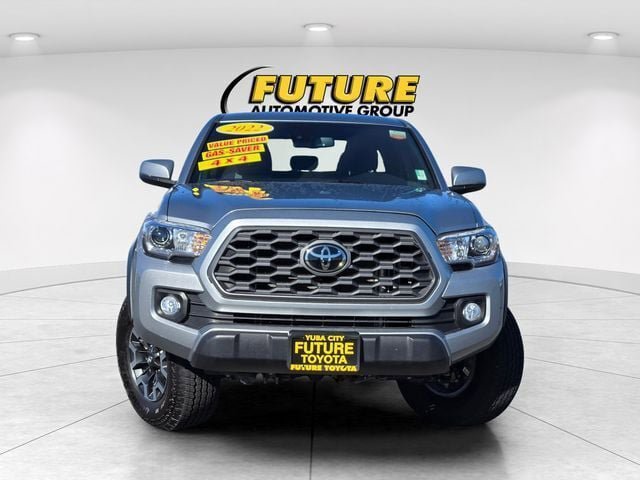 Certified 2022 Toyota Tacoma TRD Off-Road w/ Technology Package AWD/4WD image 2