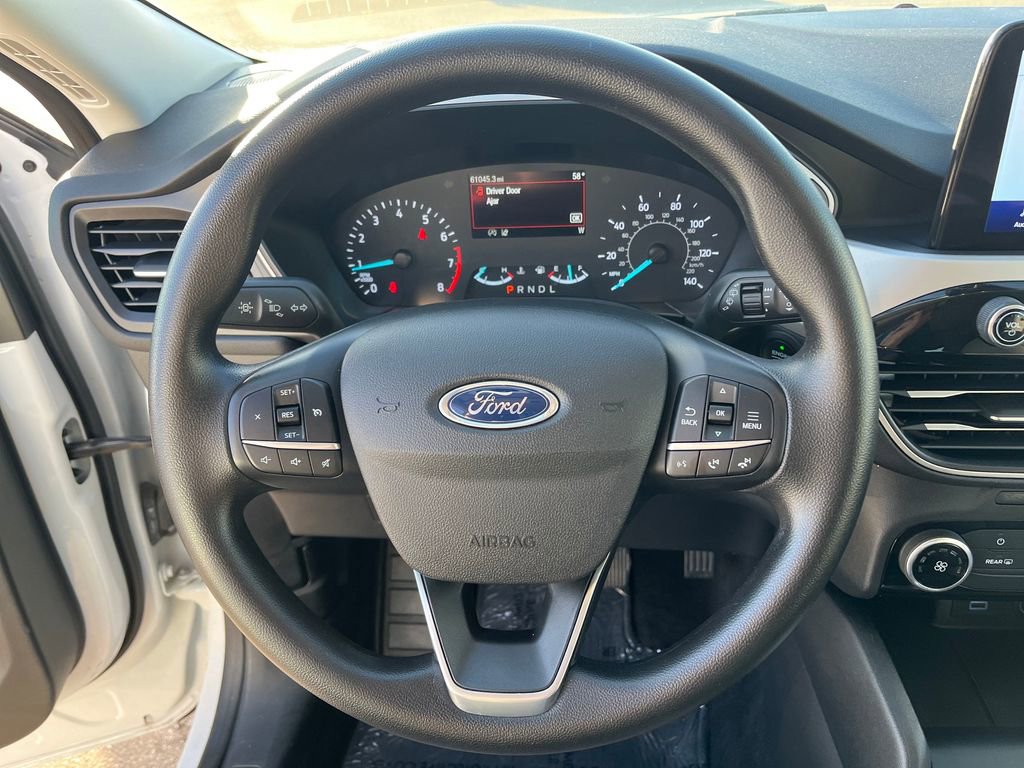 Used 2022 Ford Escape SE image 19