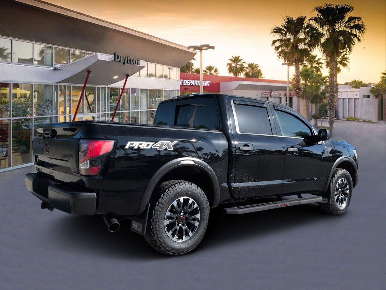 Used 2024 Nissan Titan PRO-4X w/ Off Road Protection Package image 3