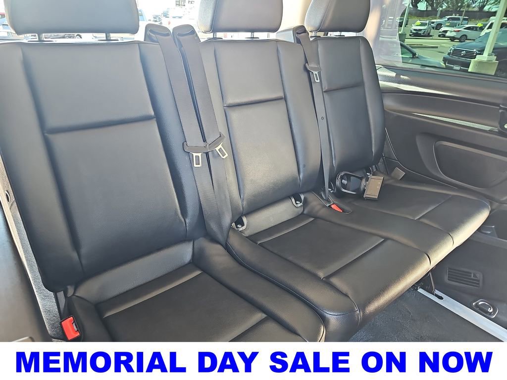 Used 2023 Mercedes-Benz Metris Passenger image 13