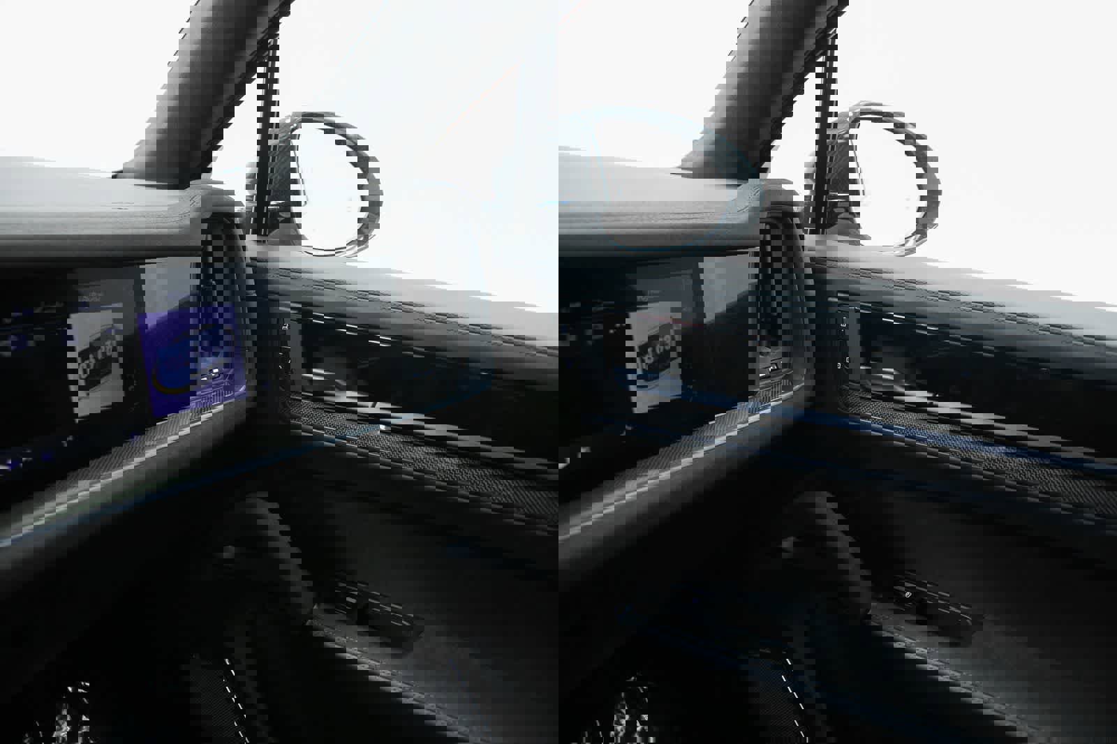 Certified 2025 Porsche Cayenne Turbo GT image 32