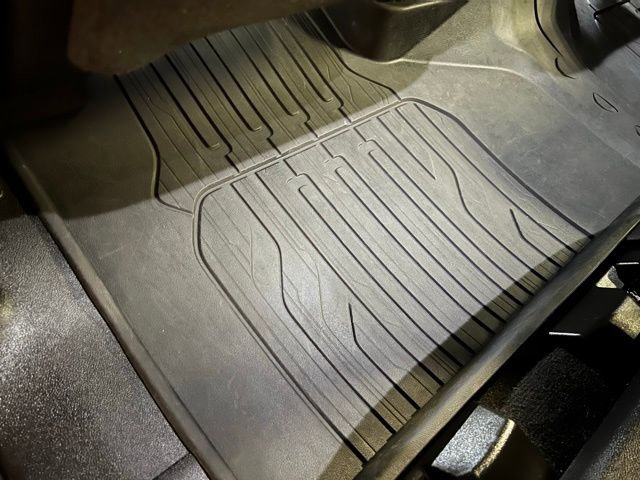 Used 2023 GMC Yukon XL SLT image 20