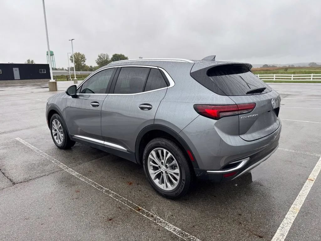 Used 2022 Buick Envision Preferred w/ Safety Package FWD image 5