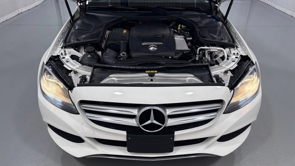 Used 2018 Mercedes-Benz C 300 4MATIC Sedan image 29