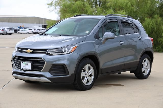 Used 2019 Chevrolet Trax LT w/ LT Convenience Package FWD image 3