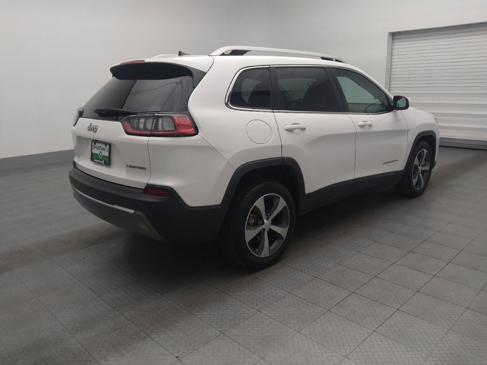 Used 2019 Jeep Cherokee Limited image 10