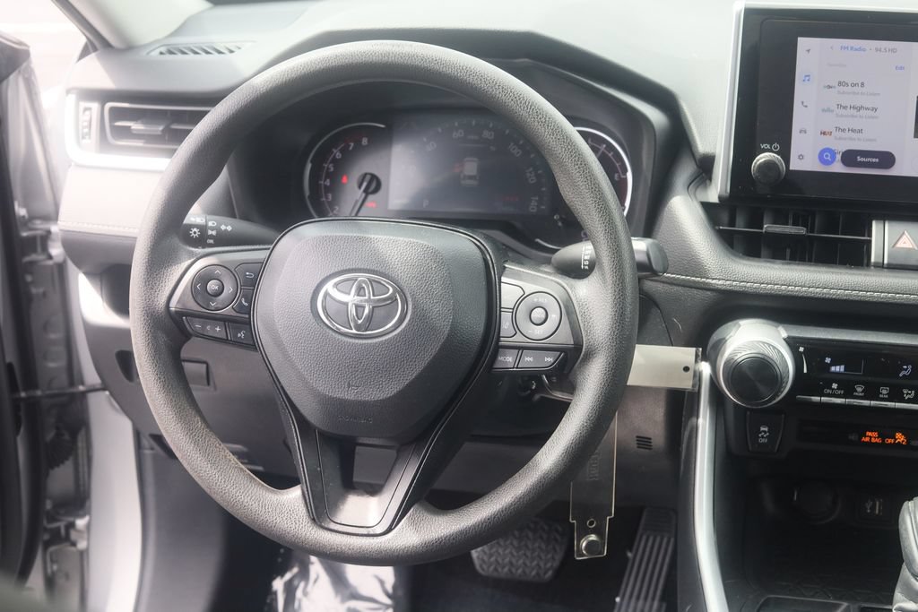 Used 2023 Toyota RAV4 LE AWD/4WD image 12