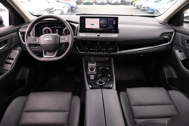 Certified 2025 Nissan Rogue SL w/ SL Premium Package AWD/4WD image 23