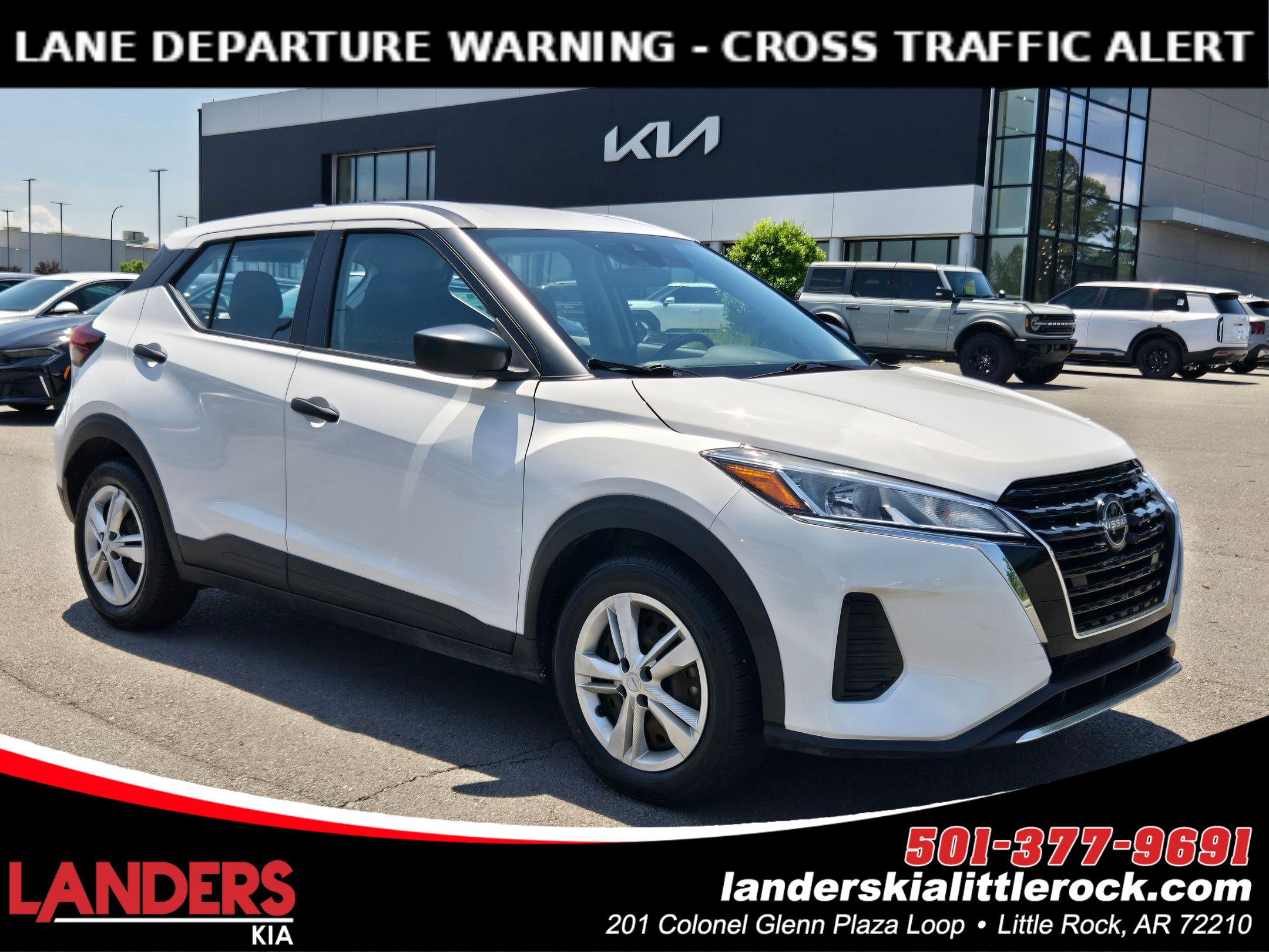 Used 2022 Nissan Kicks S FWD image 1