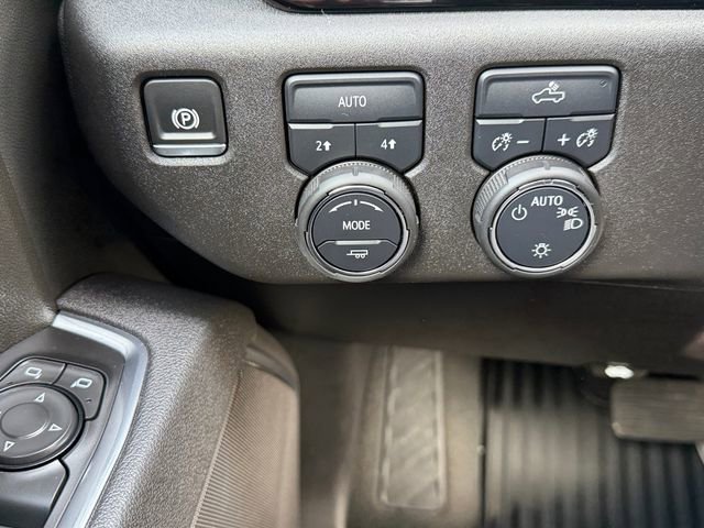 Used 2025 Chevrolet Silverado 1500 LT image 18