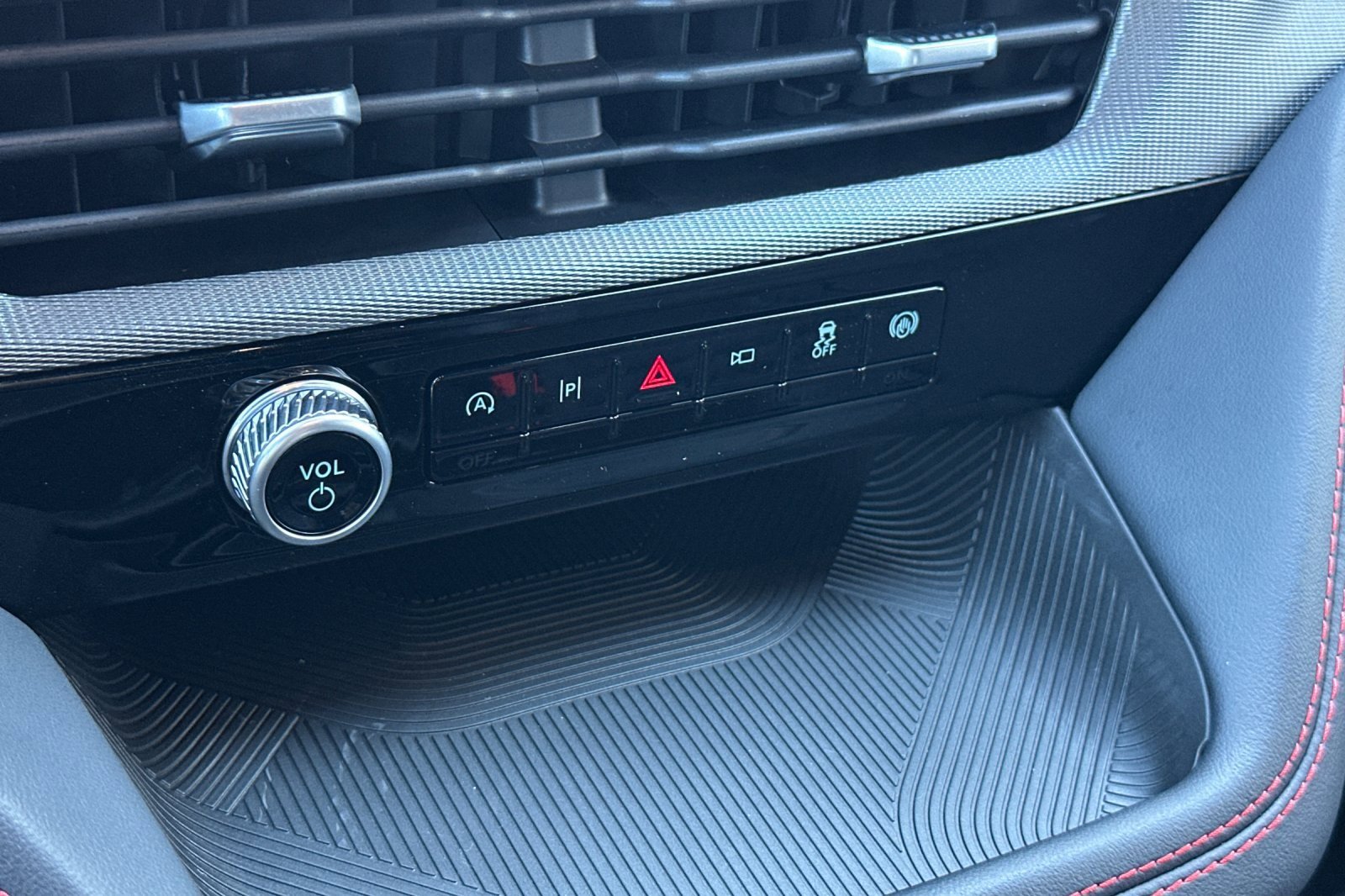 New 2026 Ford Explorer ST-Line w/ ST-Line Street Pack image 22