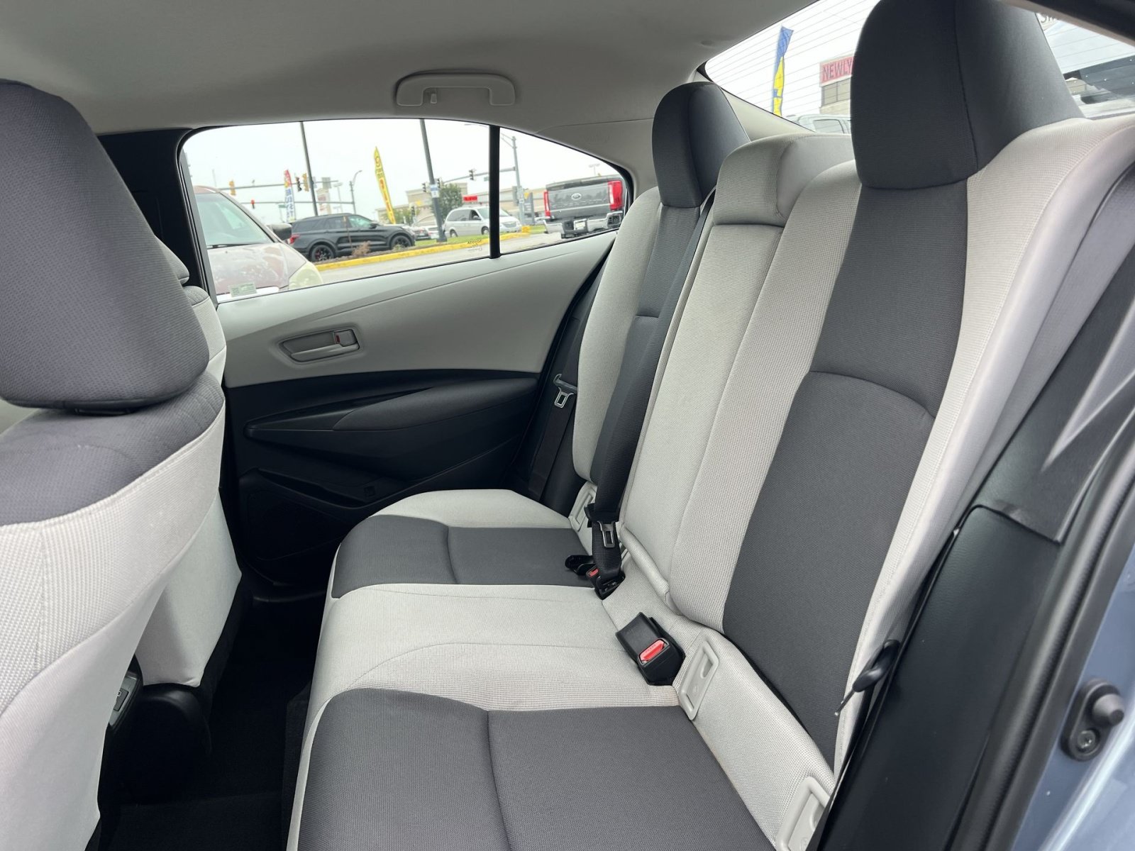 Used 2026 Toyota Corolla LE FWD image 23