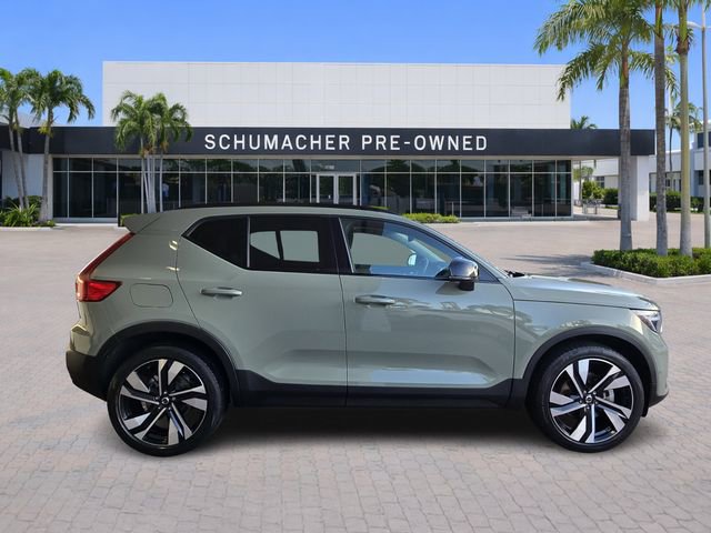 Certified 2023 Volvo XC40 B5 Plus w/ Driver Assist Package image 7