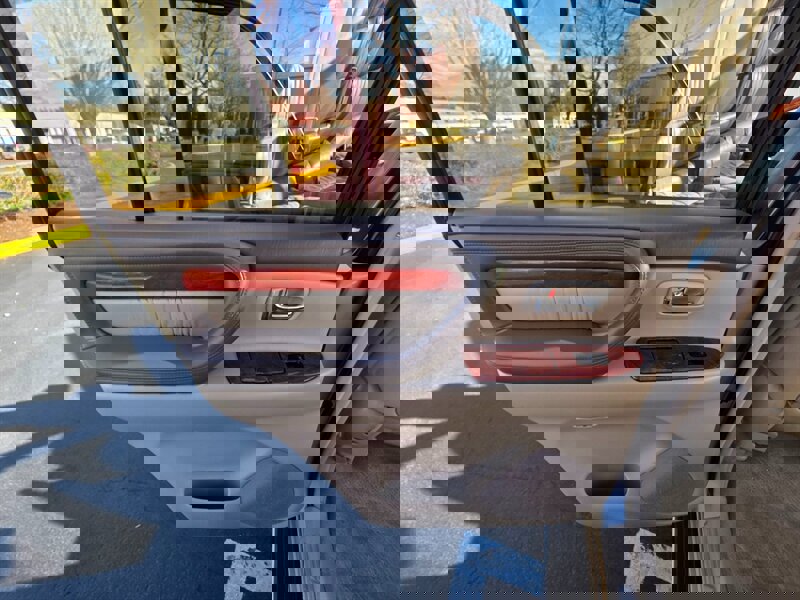 Used 2000 Lexus LX 470 4WD image 53