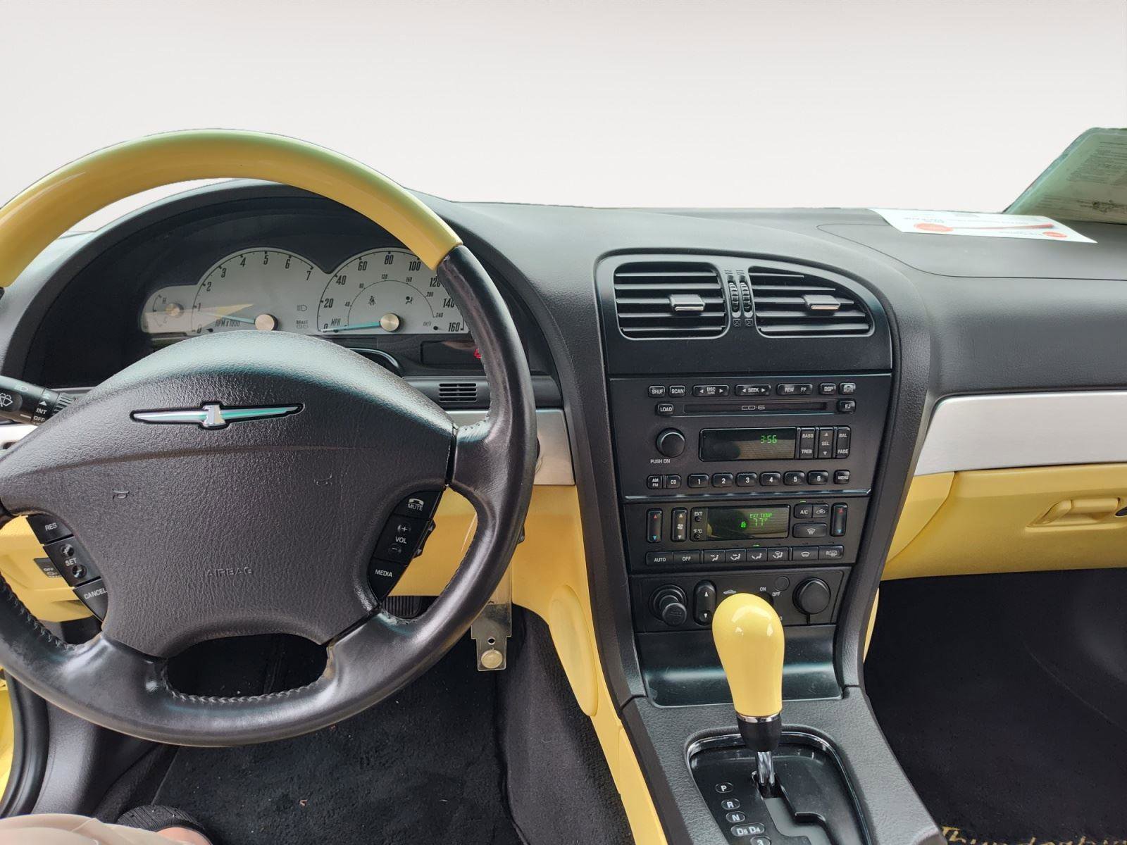 Used 2002 Ford Thunderbird RWD image 11
