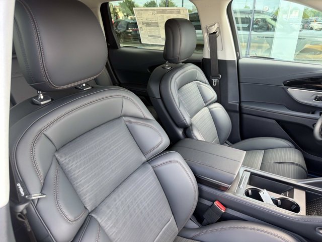 New 2026 Lincoln Nautilus Reserve AWD/4WD image 19