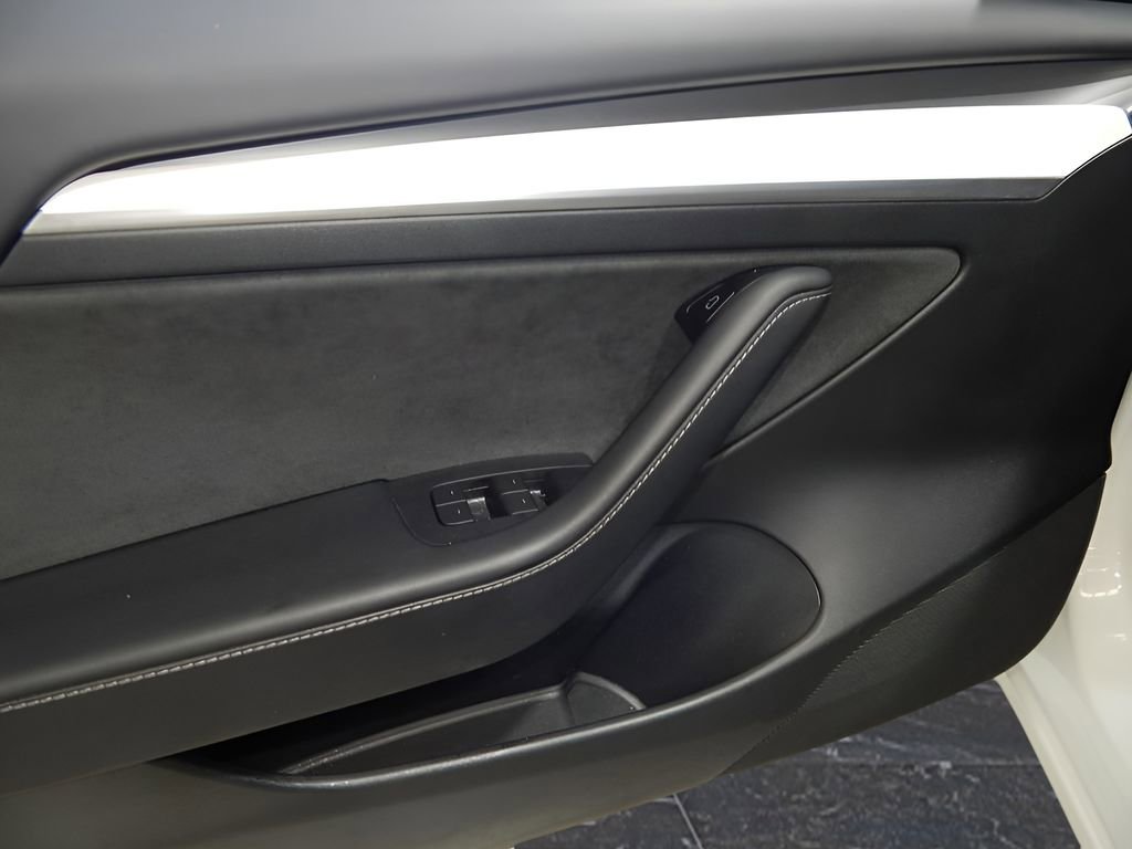 Used 2021 Tesla Model 3 Long Range image 13