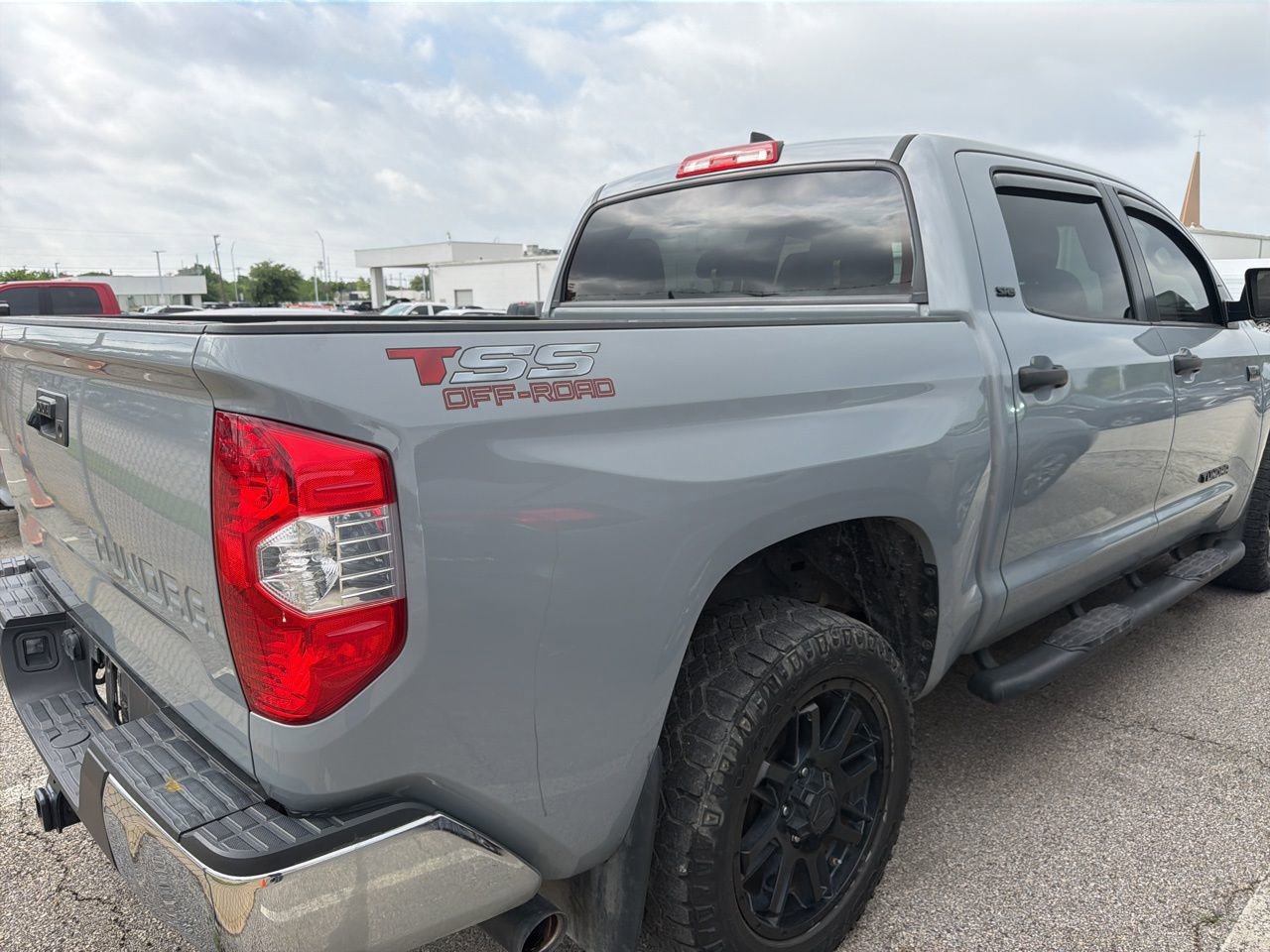 Used 2021 Toyota Tundra SR5 w/ SR5 Leather Package RWD image 7