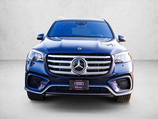 Used 2025 Mercedes-Benz GLS 580 4MATIC image 2