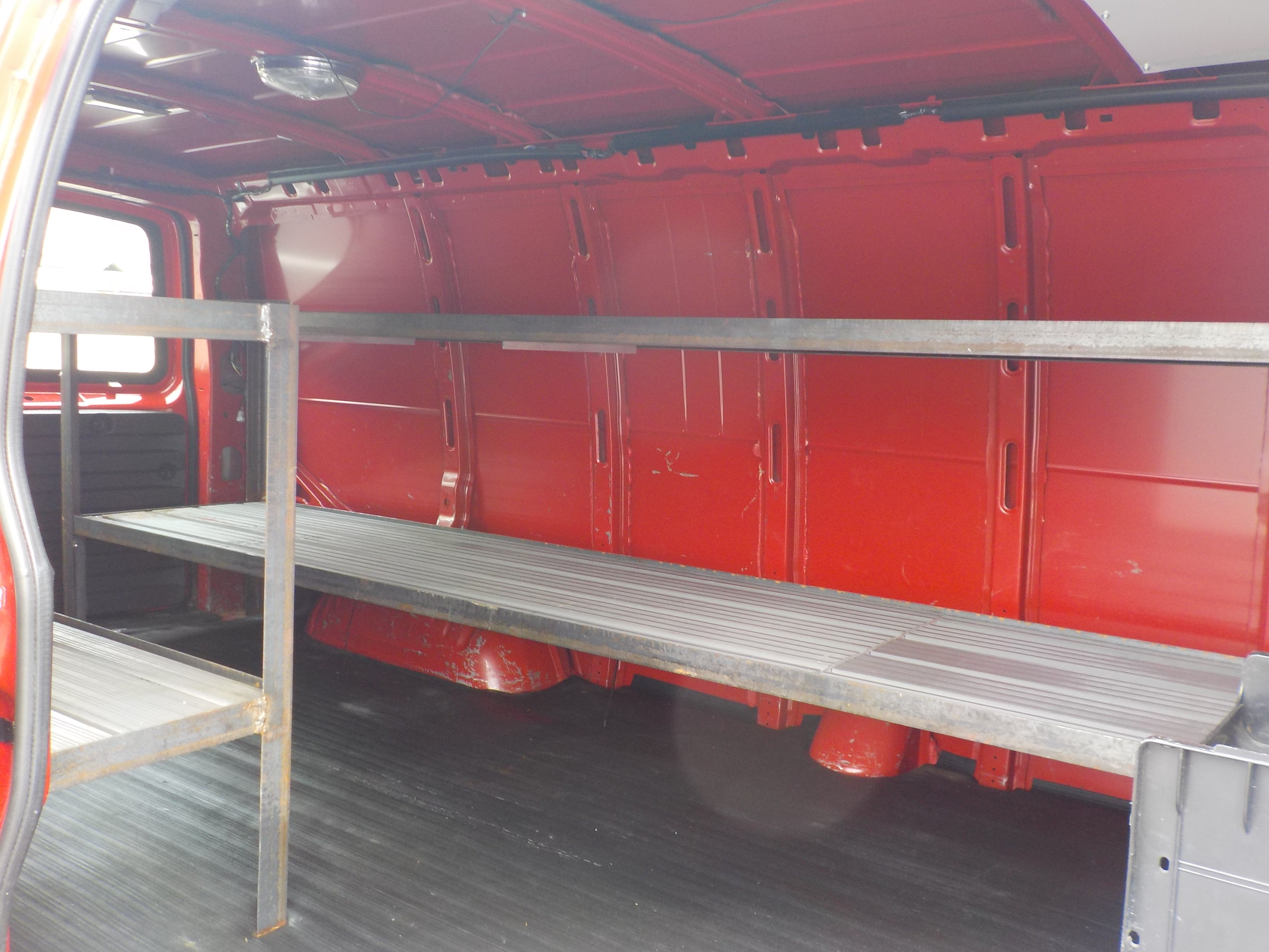 Used 2005 Chevrolet Express 3500 Extended RWD image 20