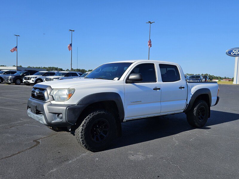 Used 2015 Toyota Tacoma PreRunner image 3