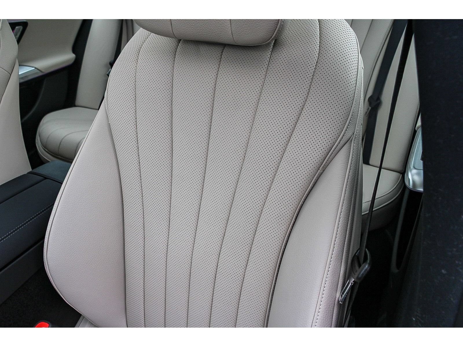 New 2026 Mercedes-Benz E 450 4MATIC Sedan image 23