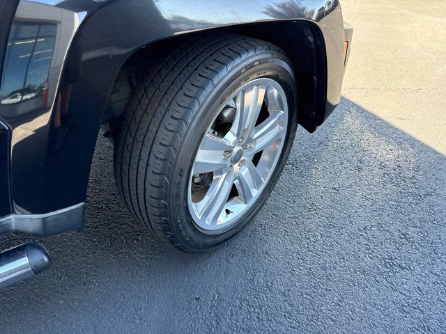 Used 2011 Jeep Liberty Sport AWD/4WD image 11