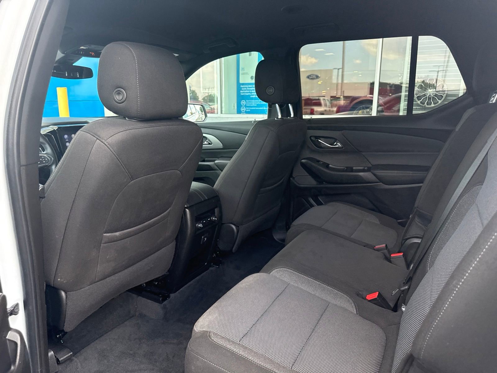 Used 2023 Chevrolet Traverse LT w/ LPO, Floor Liner Package AWD/4WD image 16