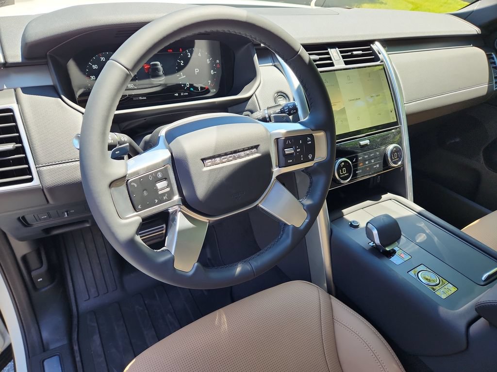 New 2026 Land Rover Discovery Dynamic SE AWD/4WD image 15