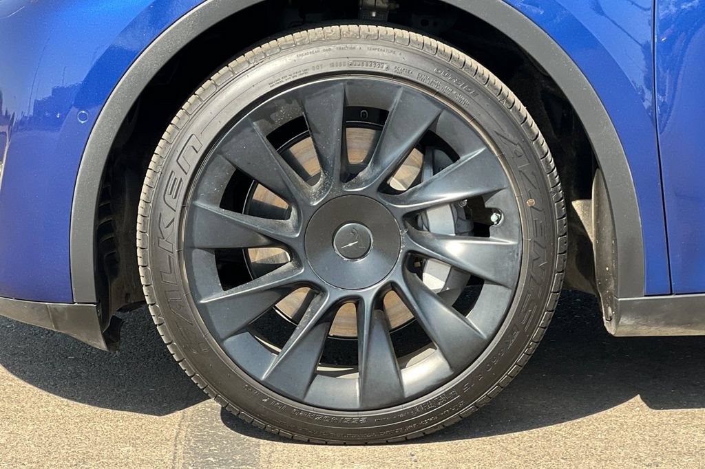 Used 2020 Tesla Model Y Long Range AWD/4WD image 28