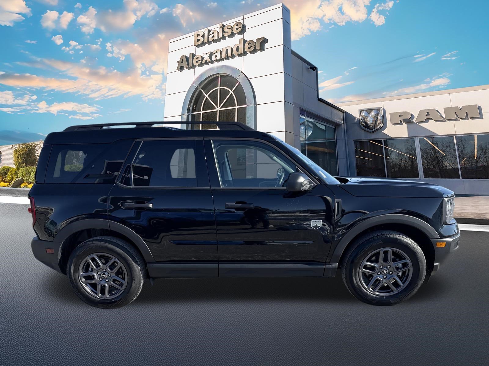 Used 2025 Ford Bronco Sport Big Bend image 2