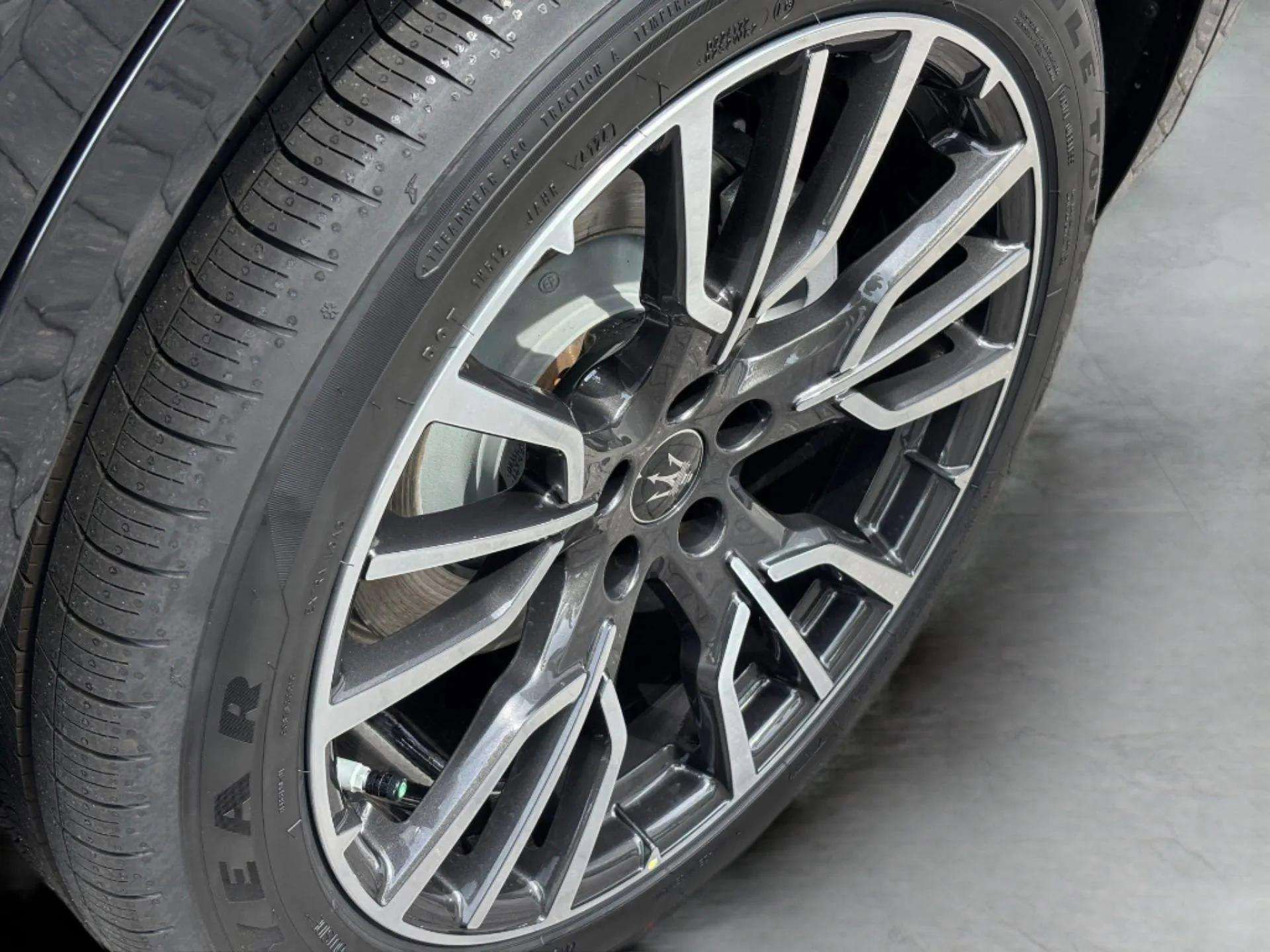 New 2025 Maserati Grecale Modena image 41