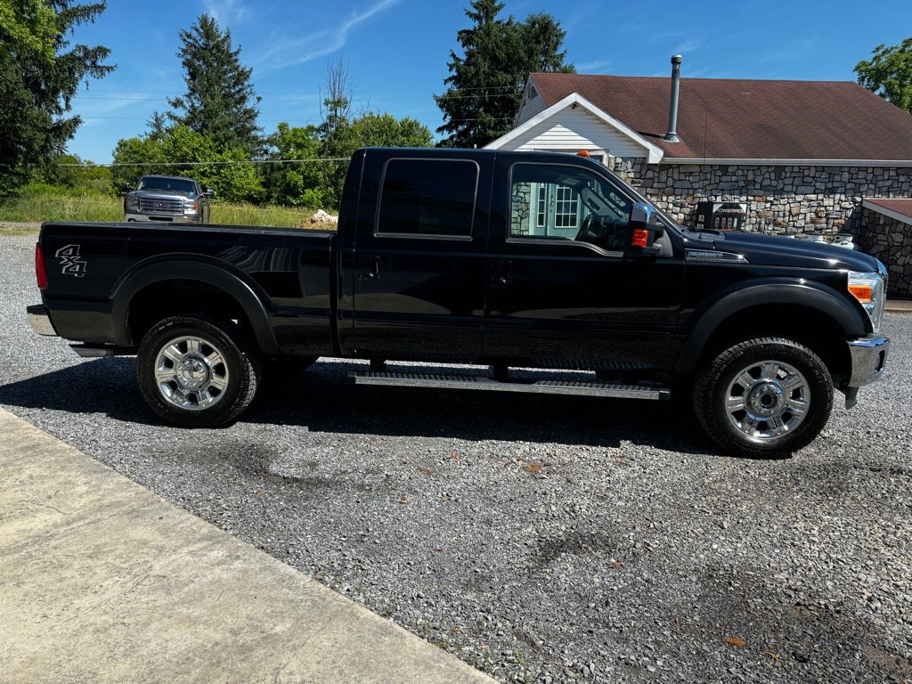 Used 2016 Ford F250 Lariat w/ Chrome Package image 4