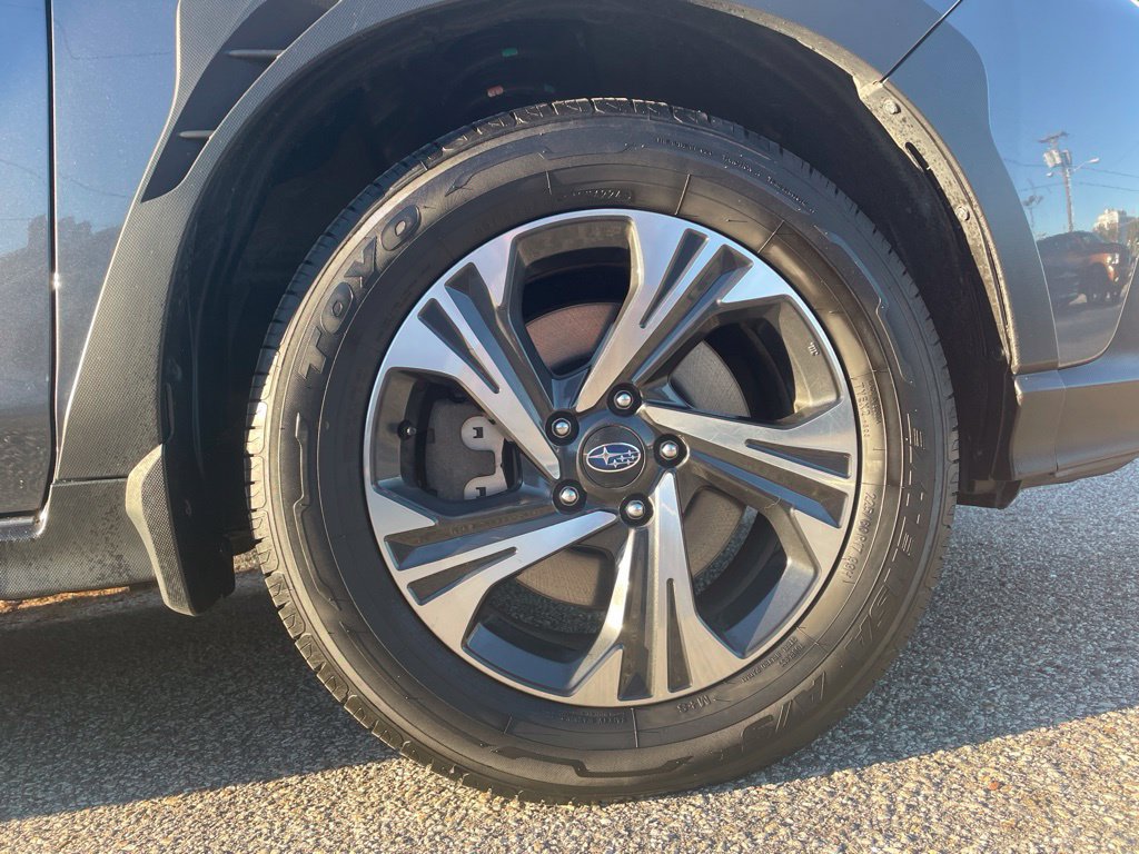 Used 2024 Subaru Crosstrek 2.0i Premium AWD/4WD image 5