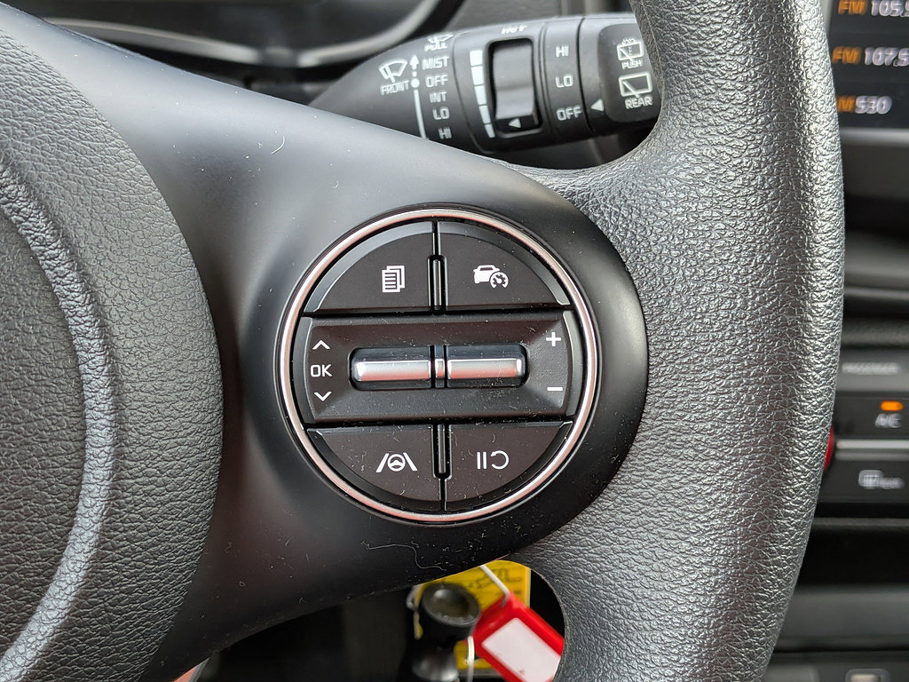 Used 2023 Kia Soul LX w/ LX Technology Package FWD image 49