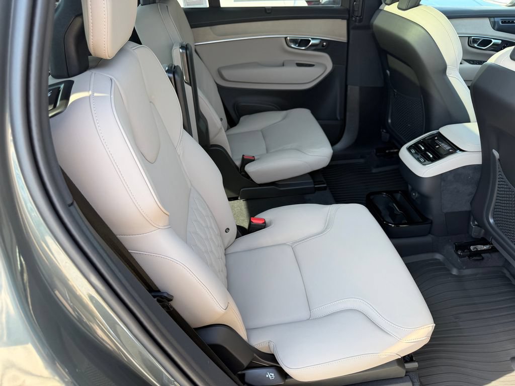 New 2027 Volvo XC90 B6 Plus AWD/4WD image 11
