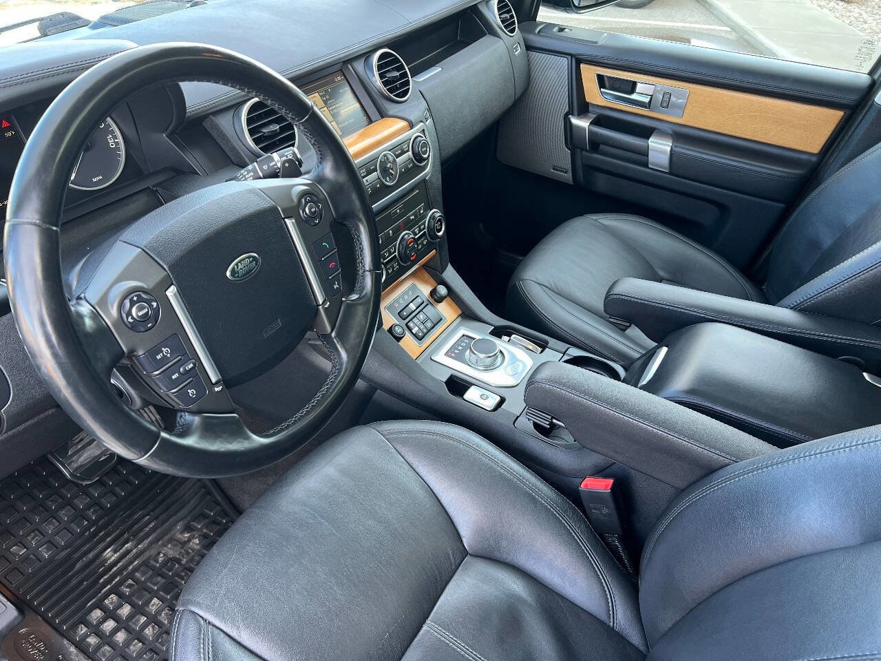 Used 2014 Land Rover LR4 HSE LUX image 15