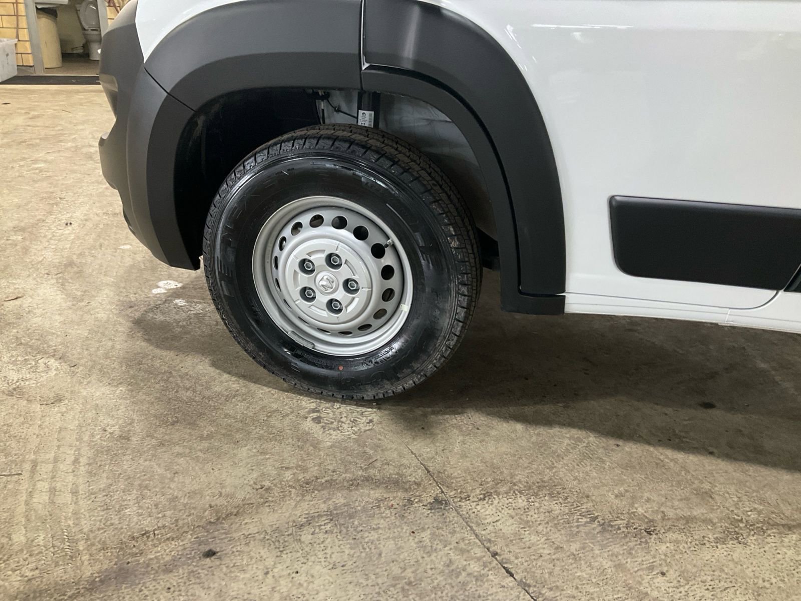 Used 2025 RAM ProMaster 1500 w/ Convenience Group image 23