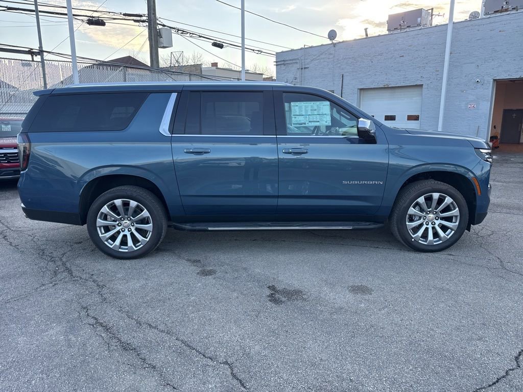 Used 2025 Chevrolet Suburban Premier w/ Sun And Tow Package image 8