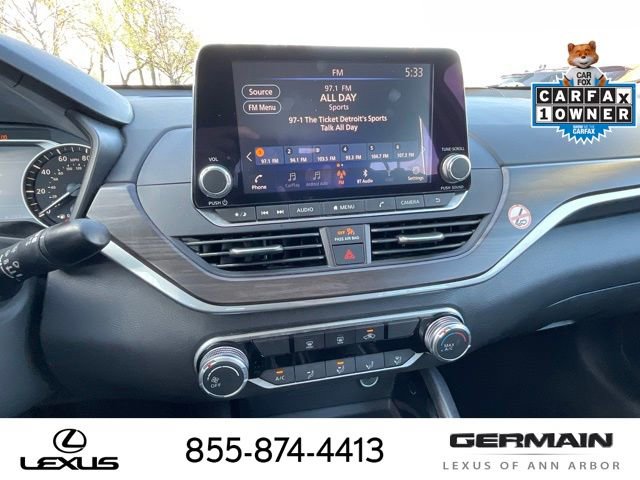 Used 2024 Nissan Altima 2.5 SV FWD image 19