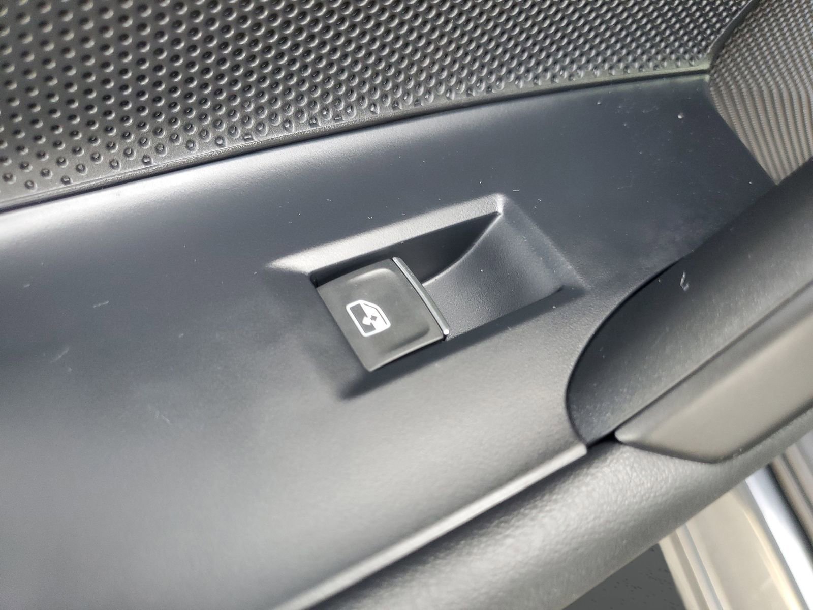 Used 2025 Audi Q5 Premium Plus w/ Premium Plus image 17