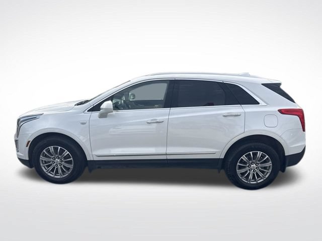 Used 2017 Cadillac XT5 Luxury w/ Driver Awareness Package FWD image 5