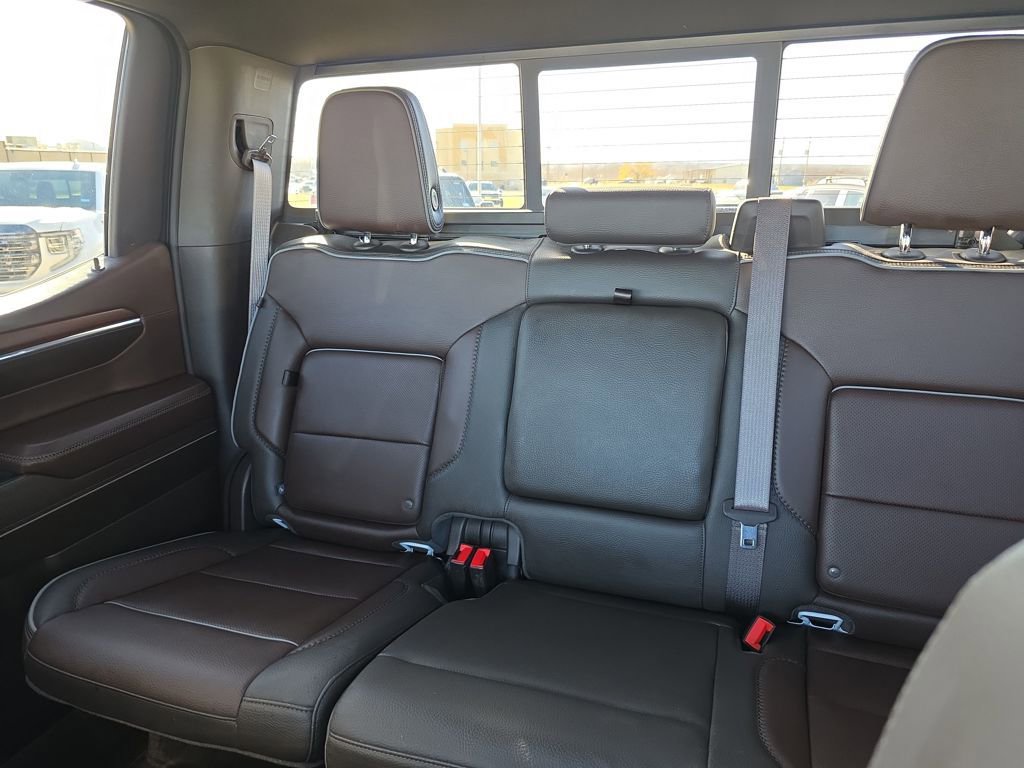 Used 2024 GMC Sierra 1500 Denali w/ Technology Package image 9
