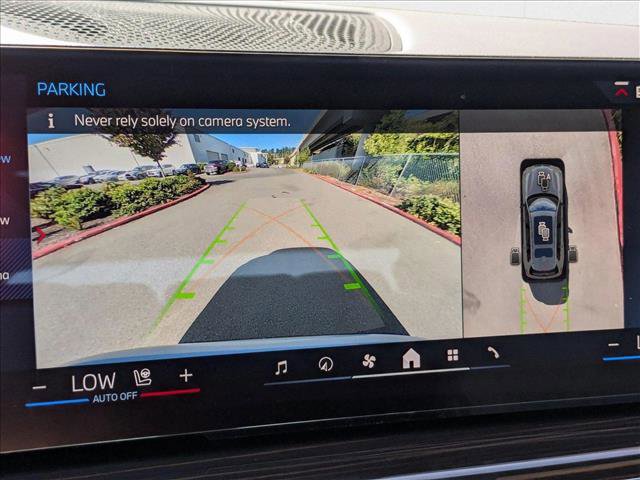 New 2026 BMW X7 M60i image 13