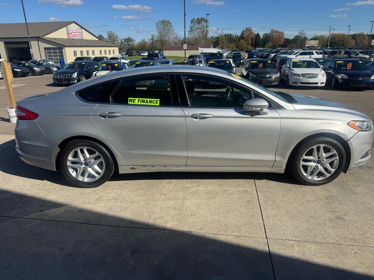Used 2014 Ford Fusion SE image 4
