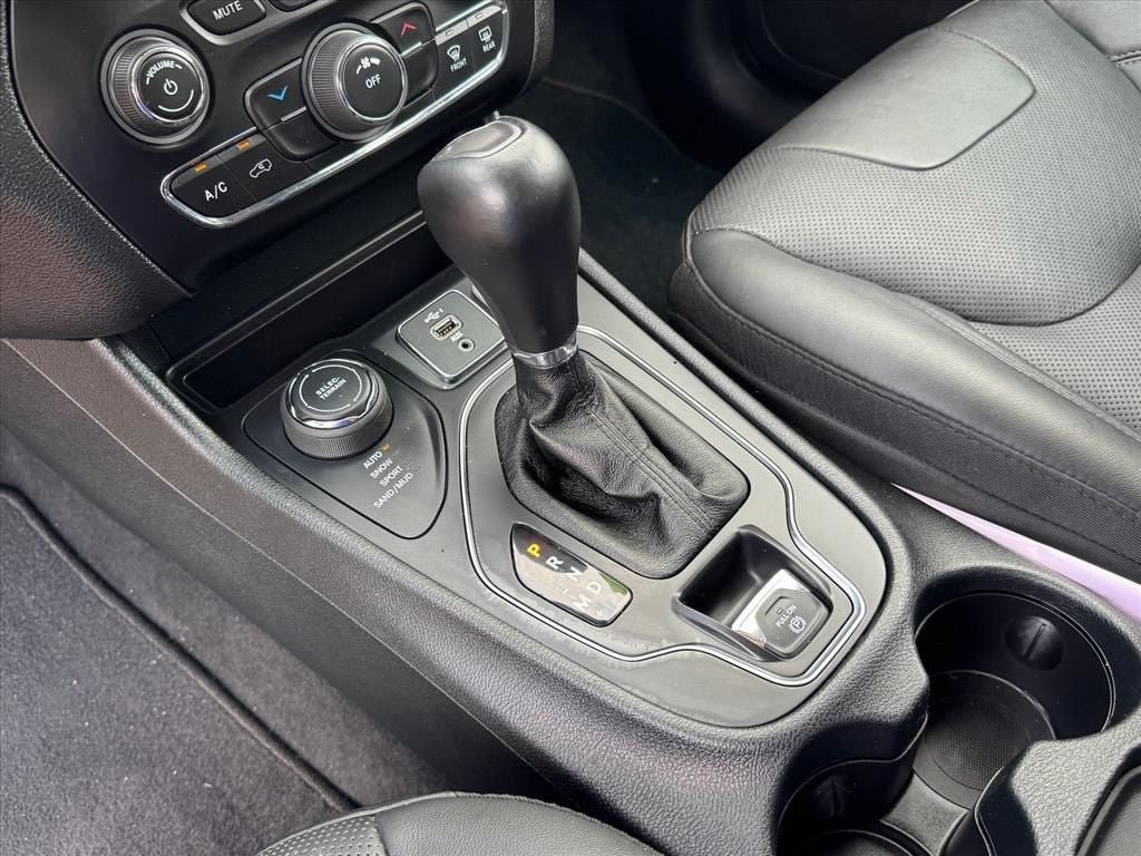 Used 2021 Jeep Cherokee Latitude Lux AWD/4WD image 24
