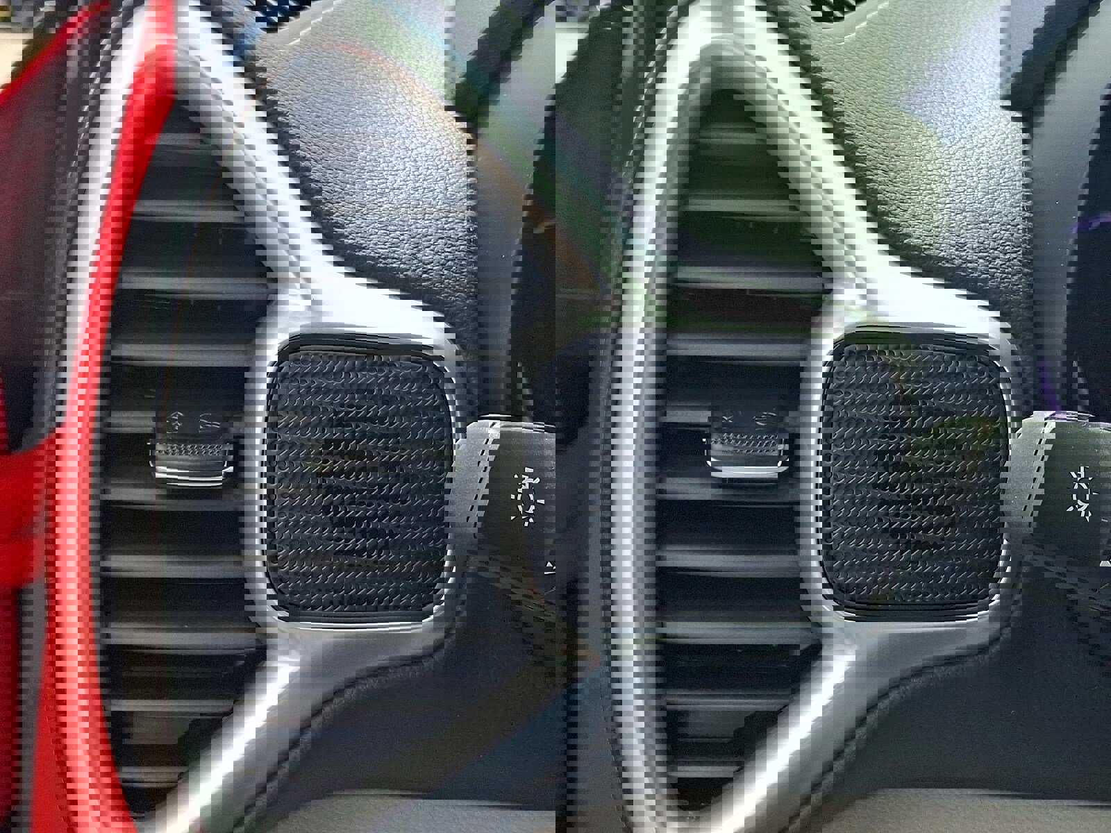 Used 2025 Kia Soul LX image 26