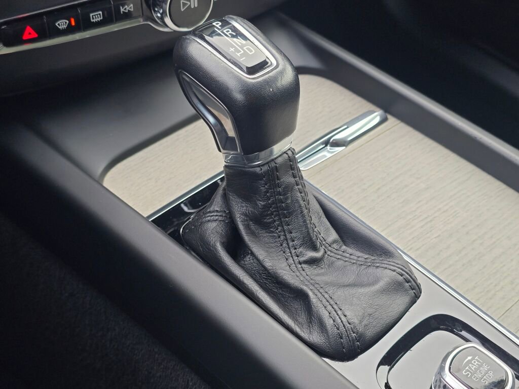 Used 2020 Volvo XC60 T5 Inscription w/ Protection Package Premier image 32